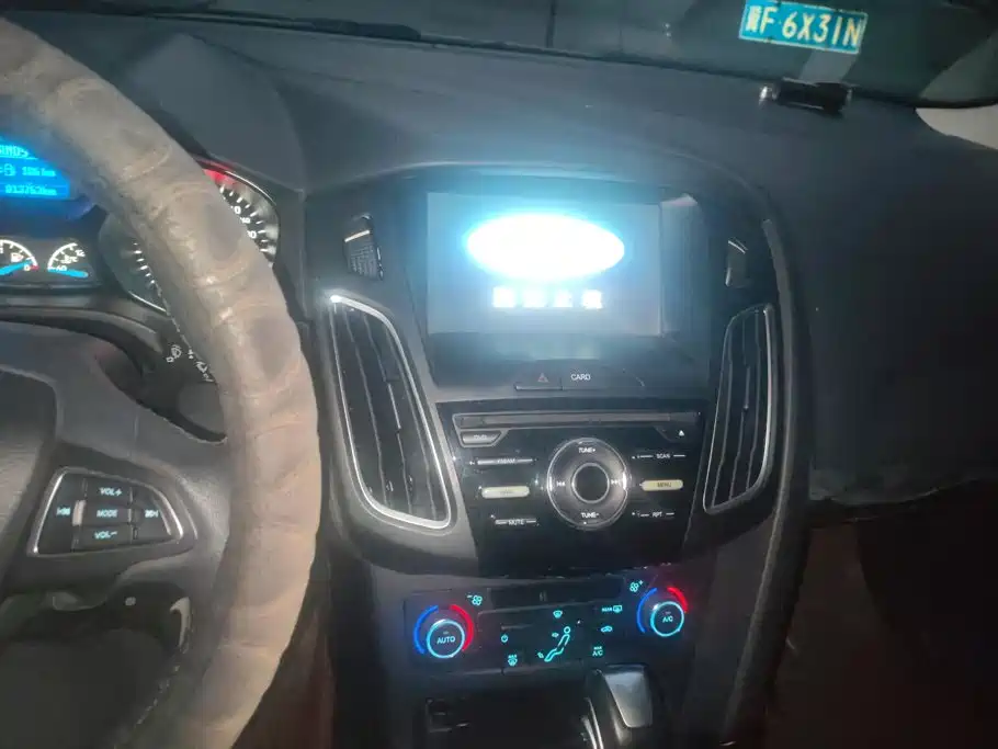 Ford Focus — миниатюра 13