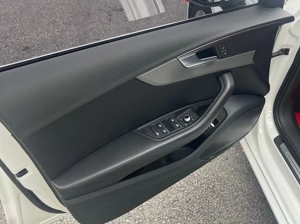 Audi A4L — миниатюра 8