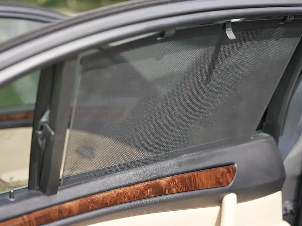 BMW 5 Series — миниатюра 35