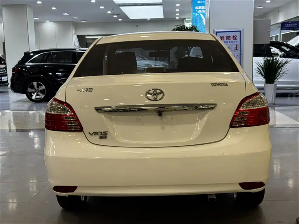 Toyota Vios — миниатюра 9