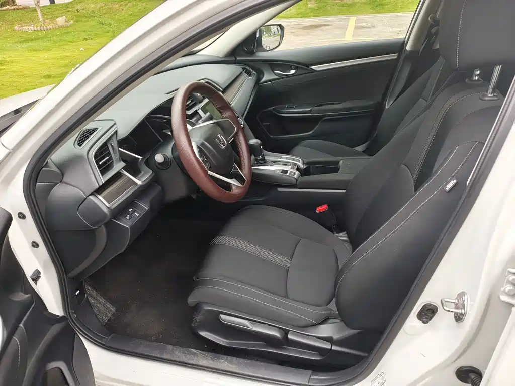 Honda Civic — миниатюра 11