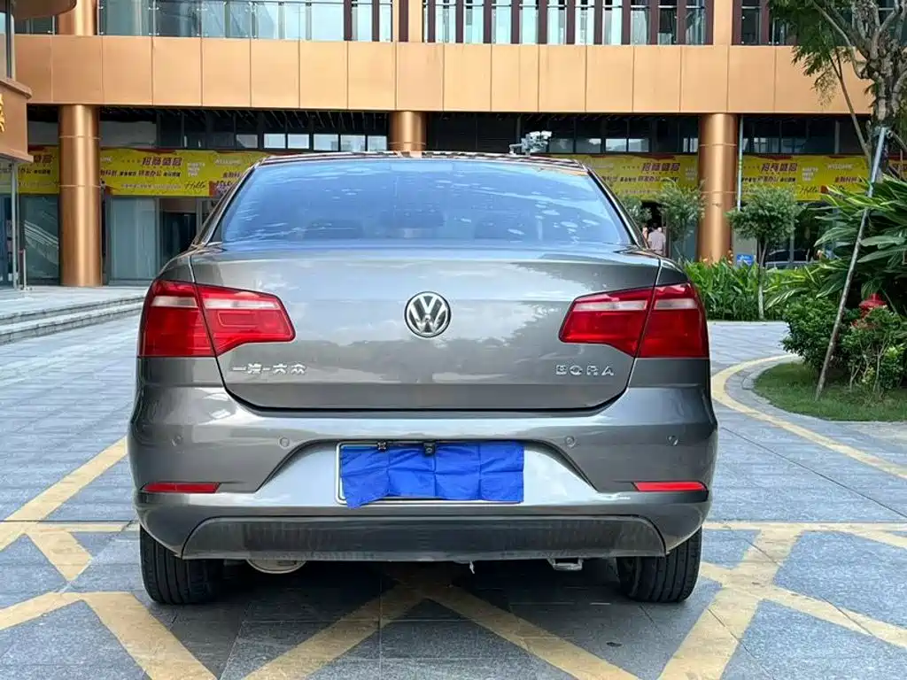 Volkswagen Bora — миниатюра 8