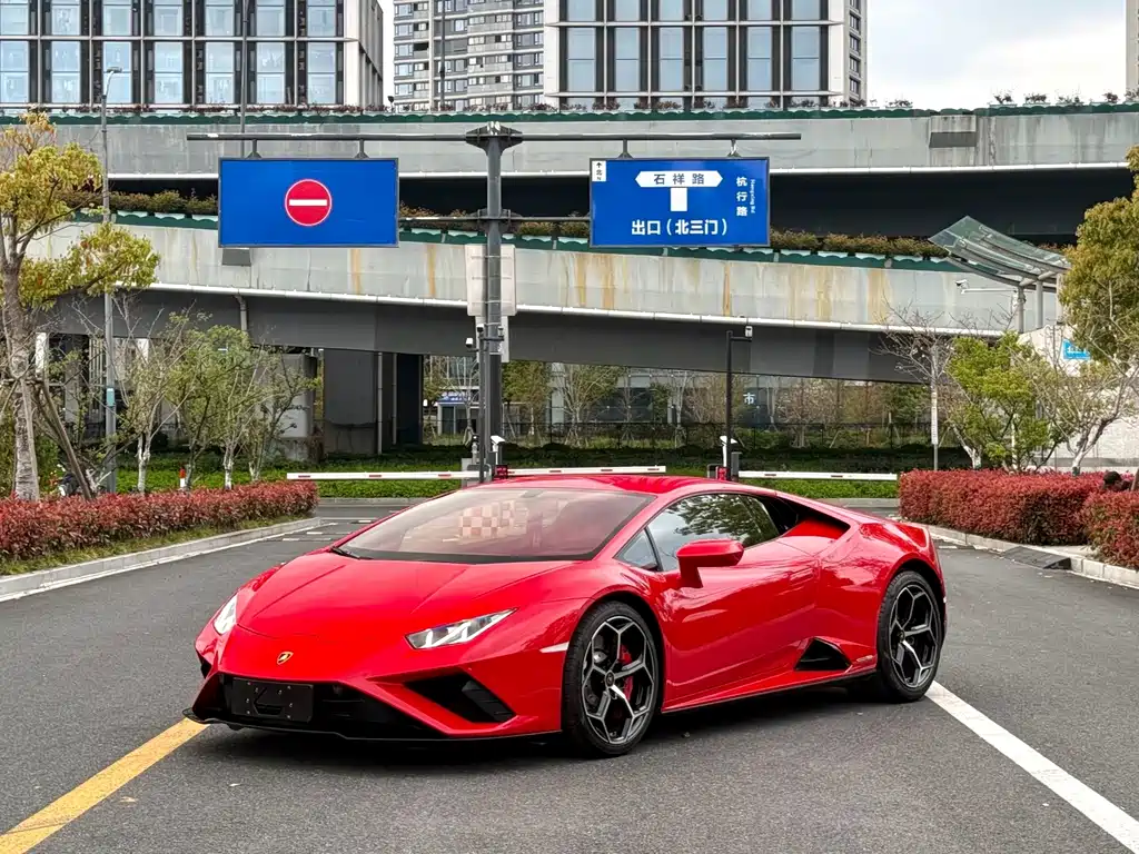 Lamborghini Huracán — миниатюра 2