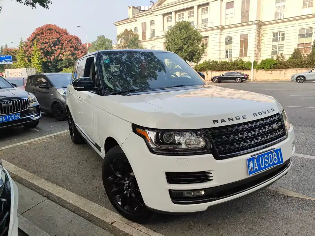 Land Rover Range Rover — миниатюра 2