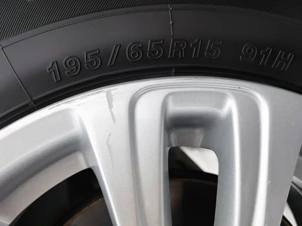 Buick Excelle — миниатюра 24