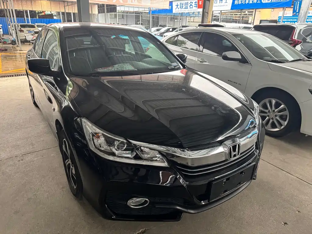 Honda Accord — миниатюра 2