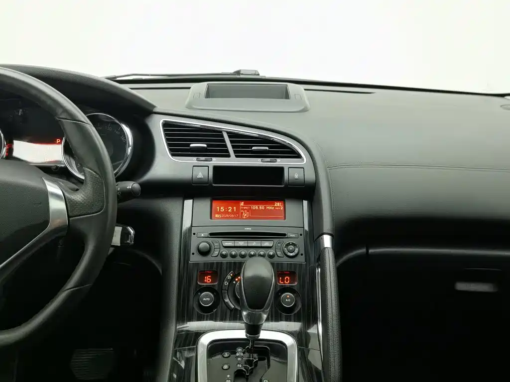 Peugeot 3008 — миниатюра 12