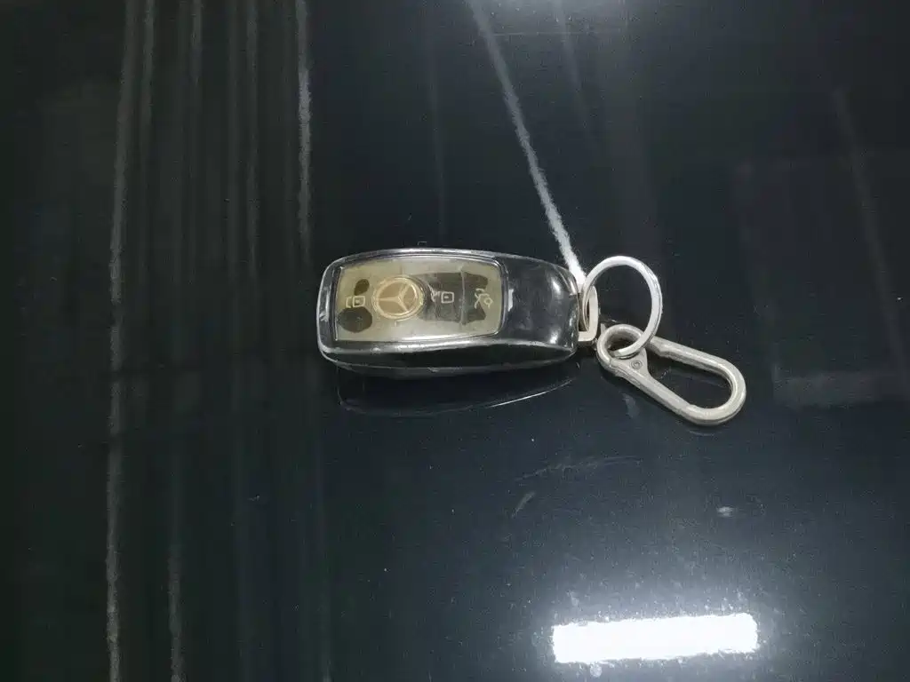 Mercedes-Benz E-Class — миниатюра 19