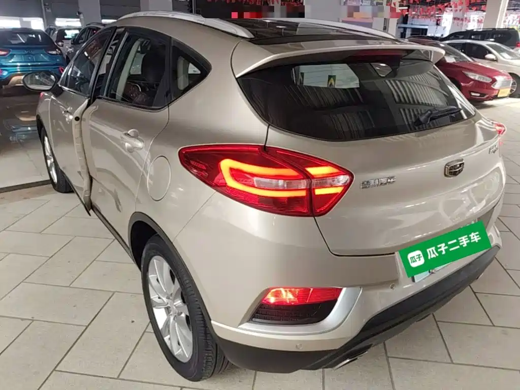 Geely Emgrand GS — миниатюра 5