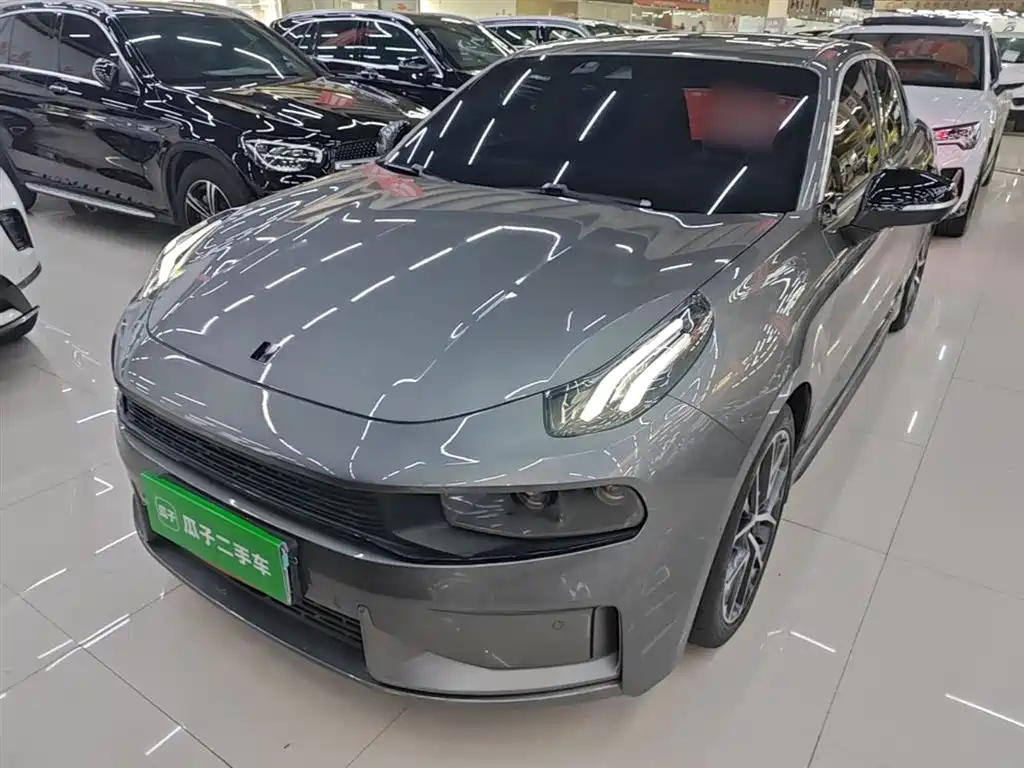 Купить Lynk & Co 03