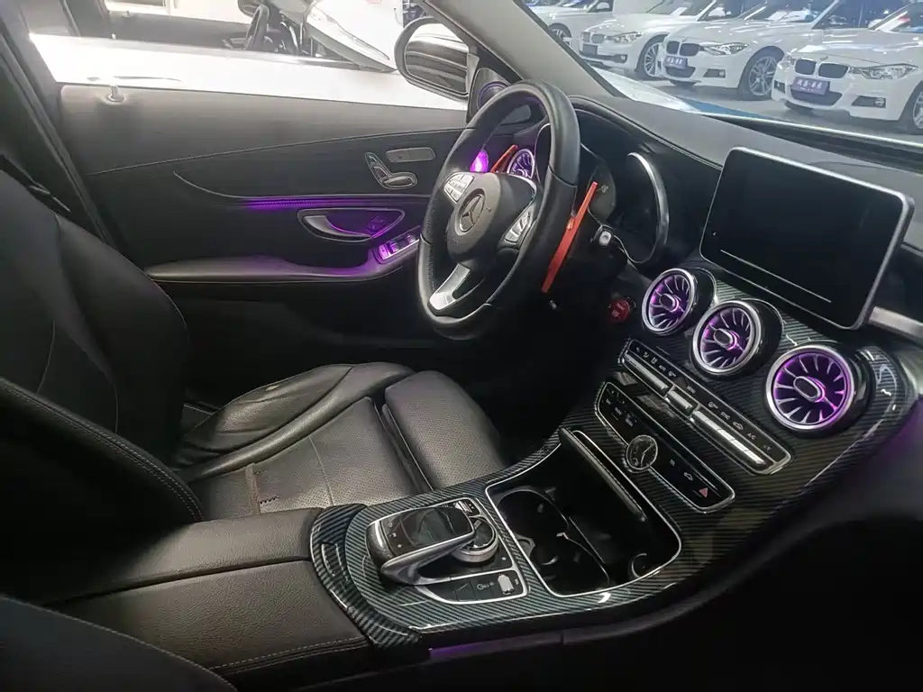 Mercedes-Benz C-Class — миниатюра 8