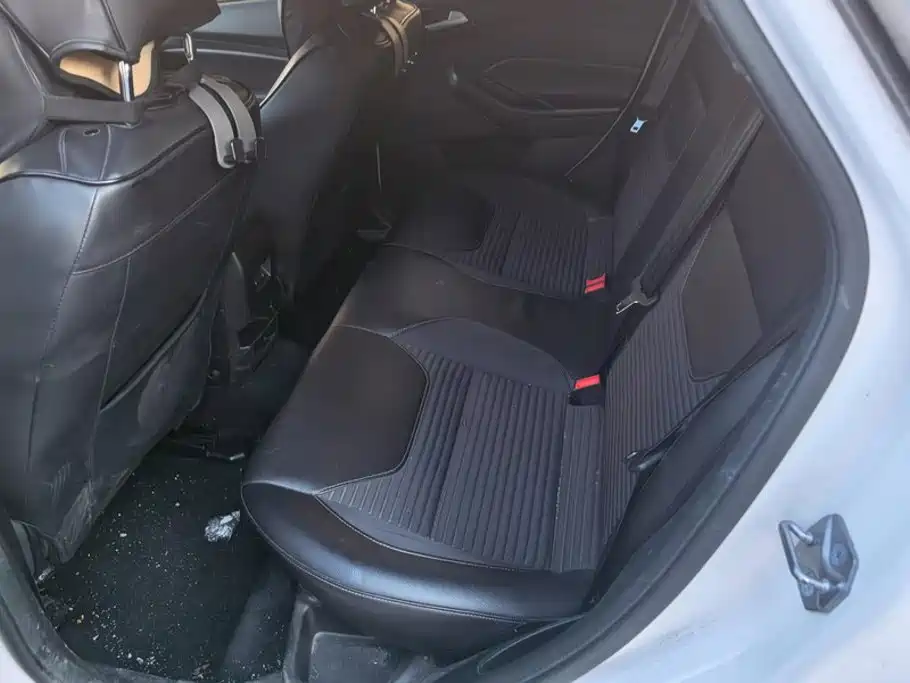 Ford Focus — миниатюра 11