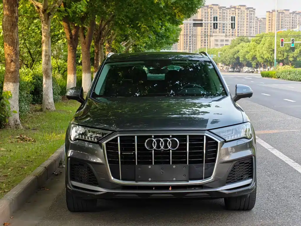 Audi Q7 2020 55 TFSI quattro S line Sport