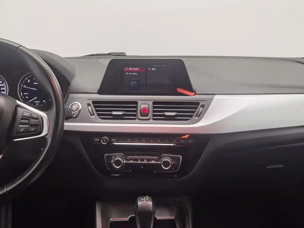 BMW 1 Series — миниатюра 12
