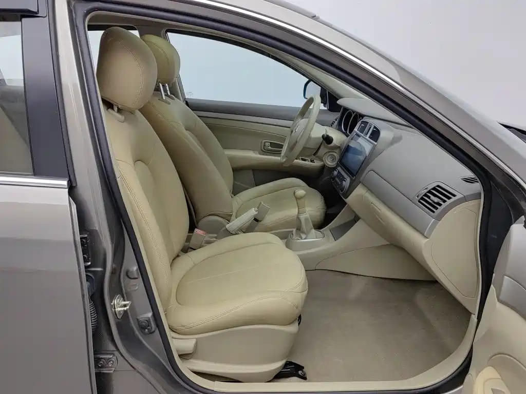 Nissan Sylphy — миниатюра 23