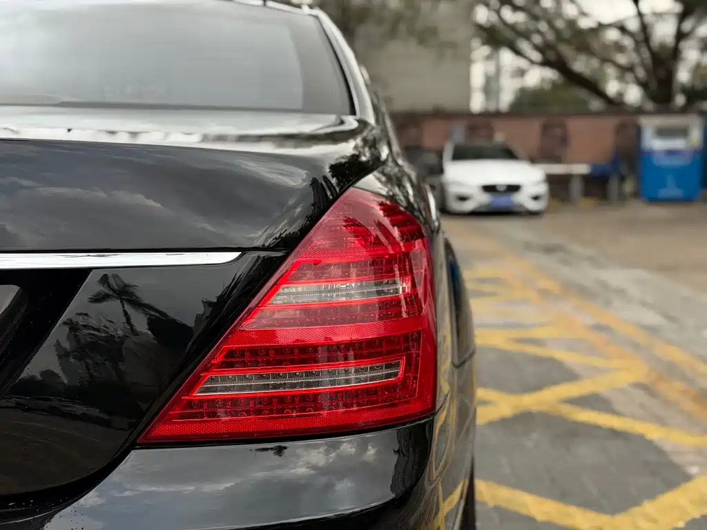 Mercedes-Benz S-Class — миниатюра 27