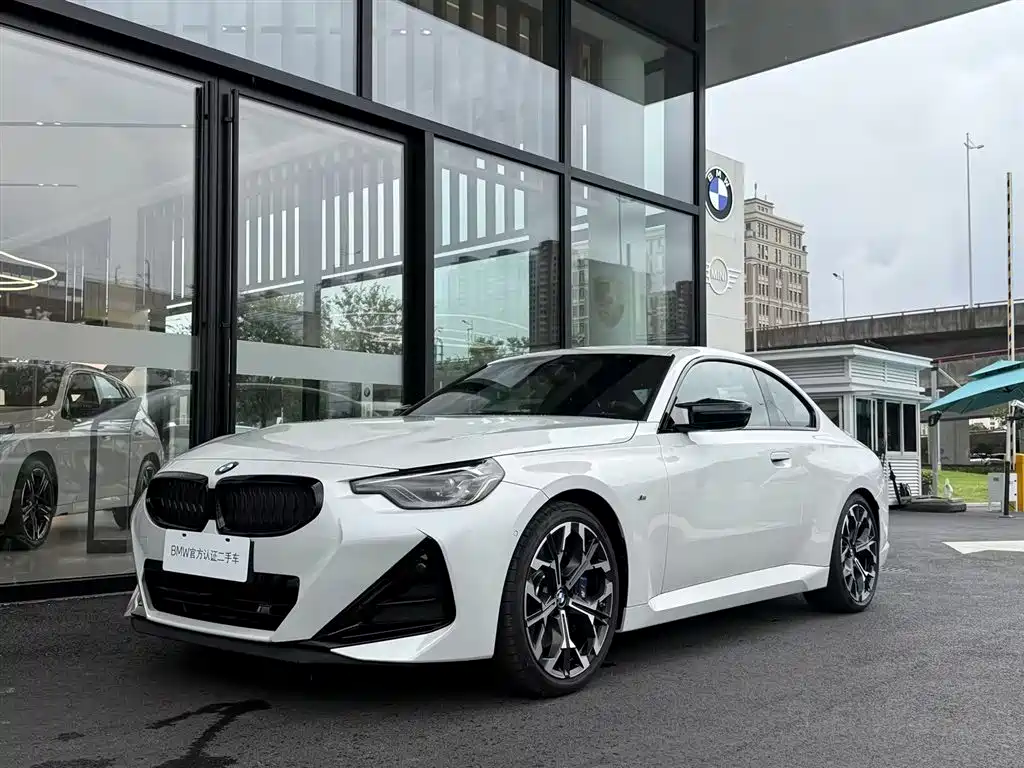BMW M240I