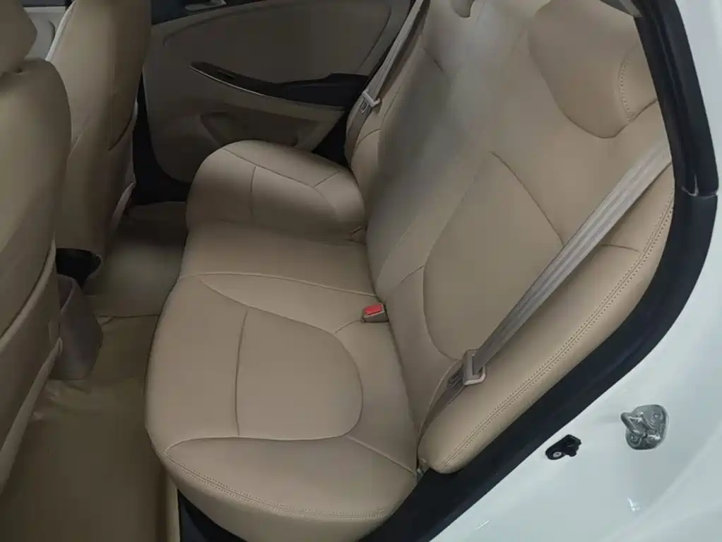 Hyundai Verna — миниатюра 17