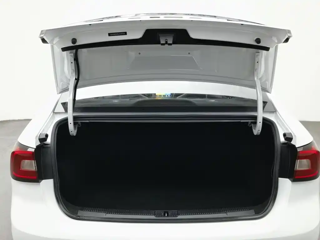 Roewe i5 — миниатюра 16