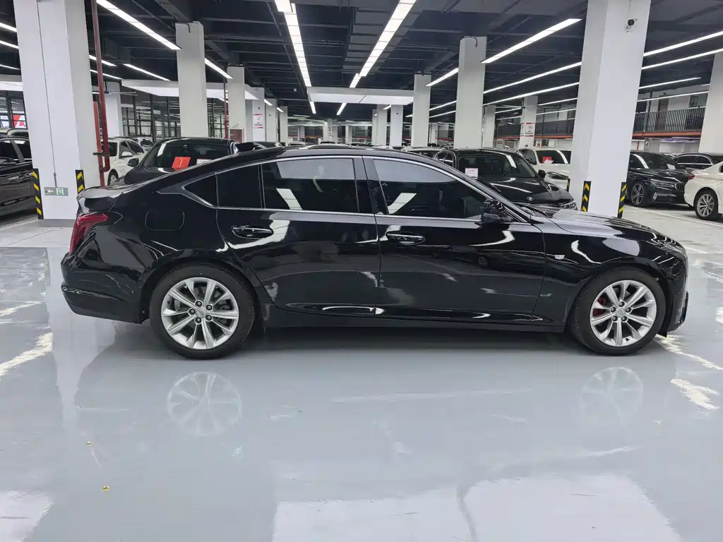 Cadillac CT5 — миниатюра 10
