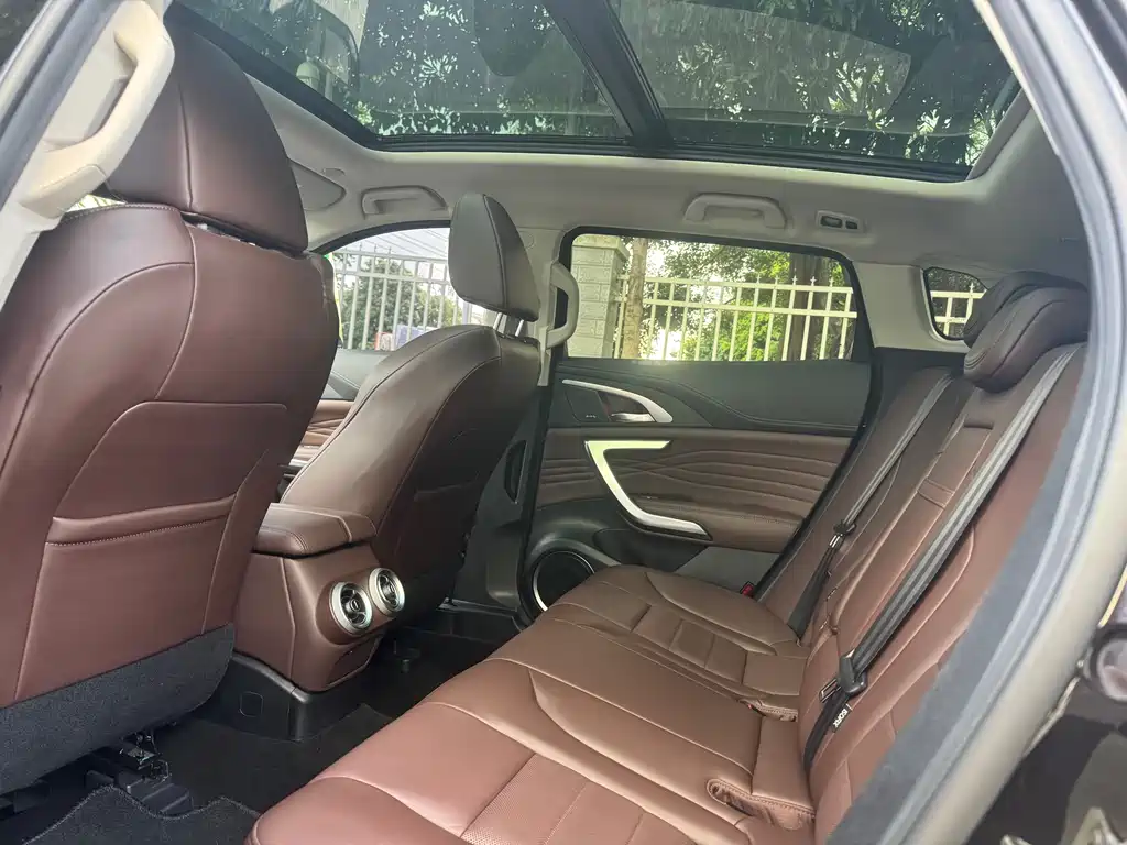 WEI PAI WEI BRAND VV7