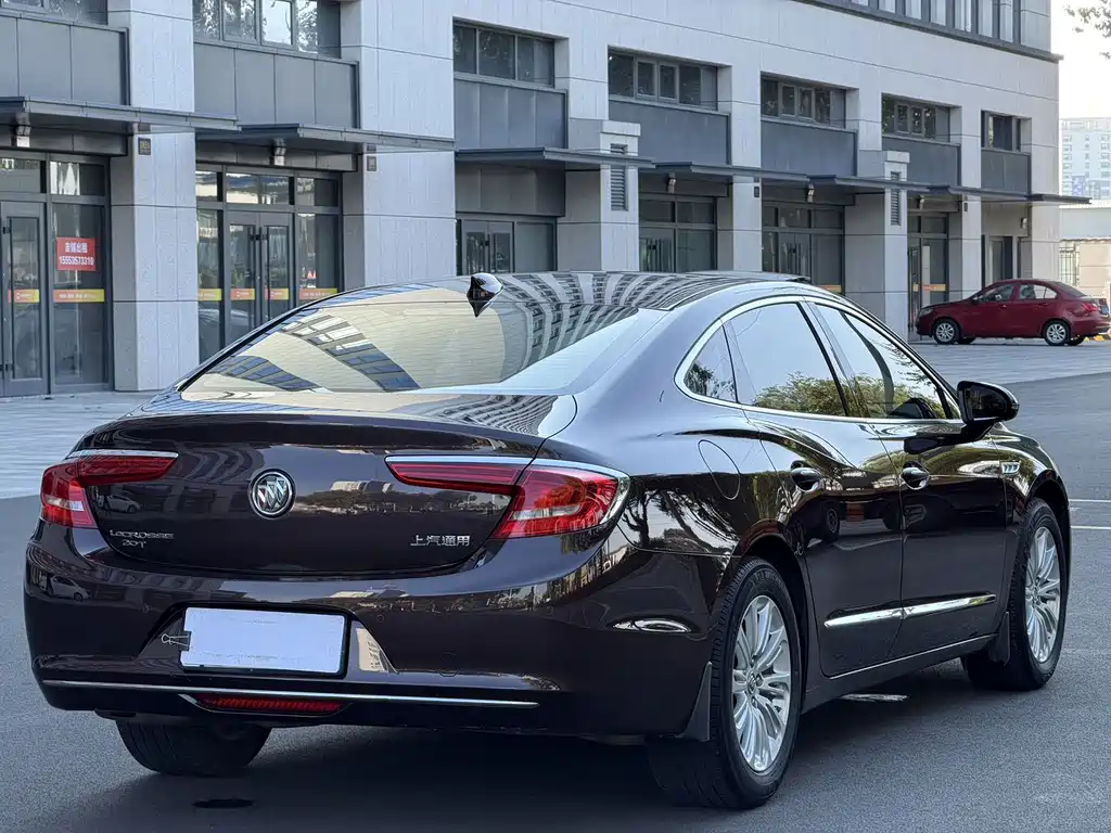 Buick LaCrosse — миниатюра 6