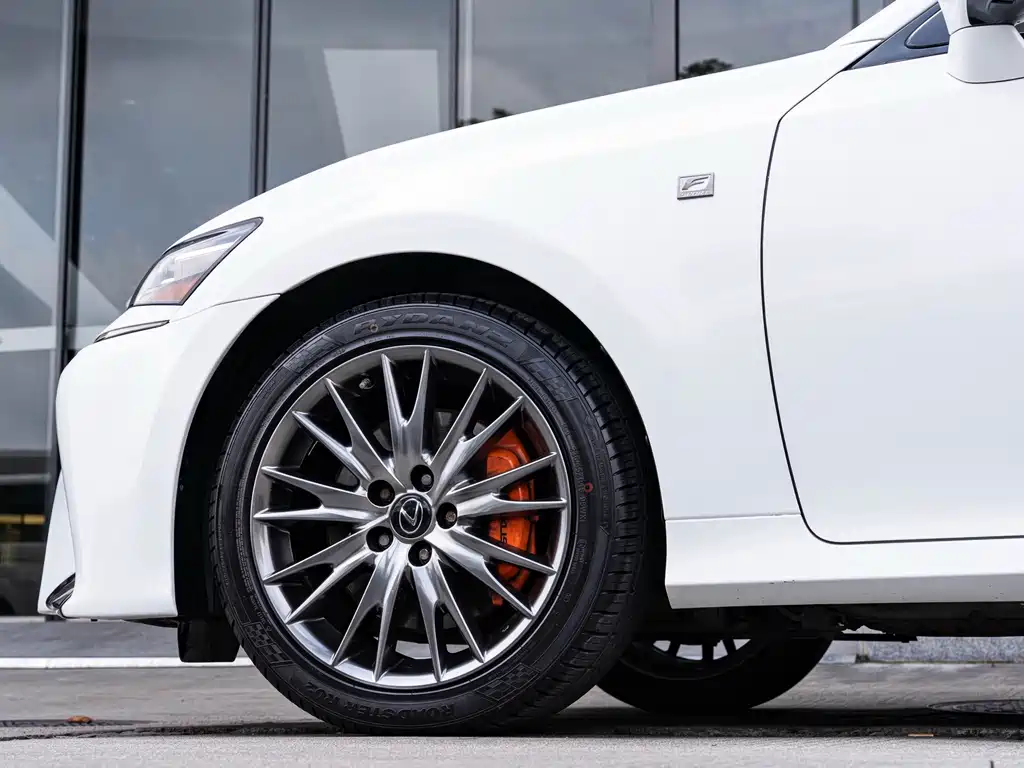 Lexus GS — миниатюра 8