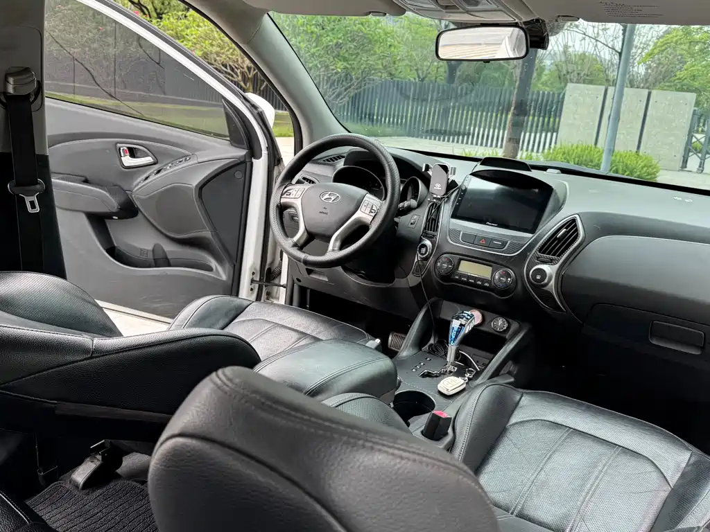 Hyundai ix35 2.0L Auto 2WD Smart Type China V, фото 6