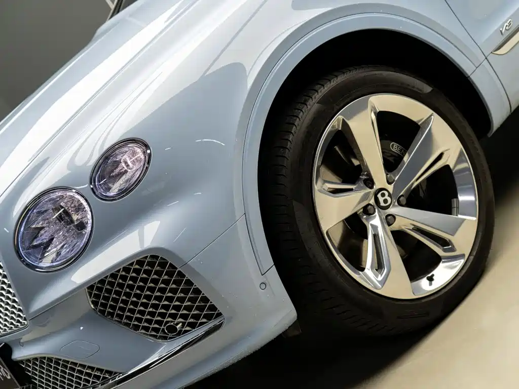 Bentley Bentayga — миниатюра 2