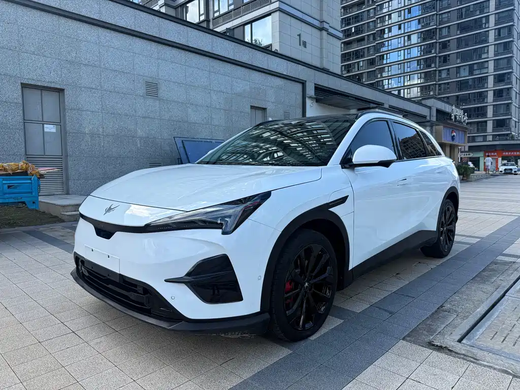 ARCFOX Alpha T5