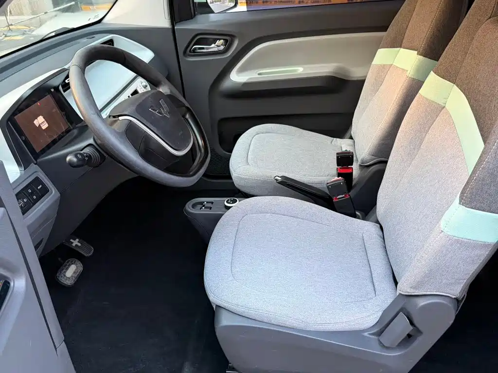 Wuling MINIEV — миниатюра 7