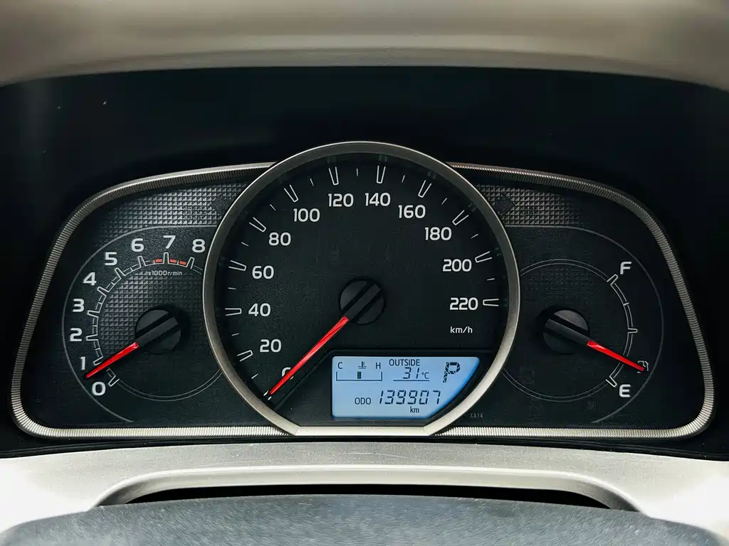 Toyota RAV4 — миниатюра 17