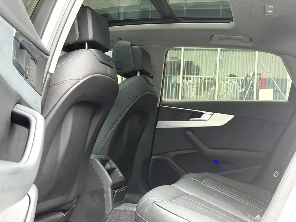 Audi A4L — миниатюра 10
