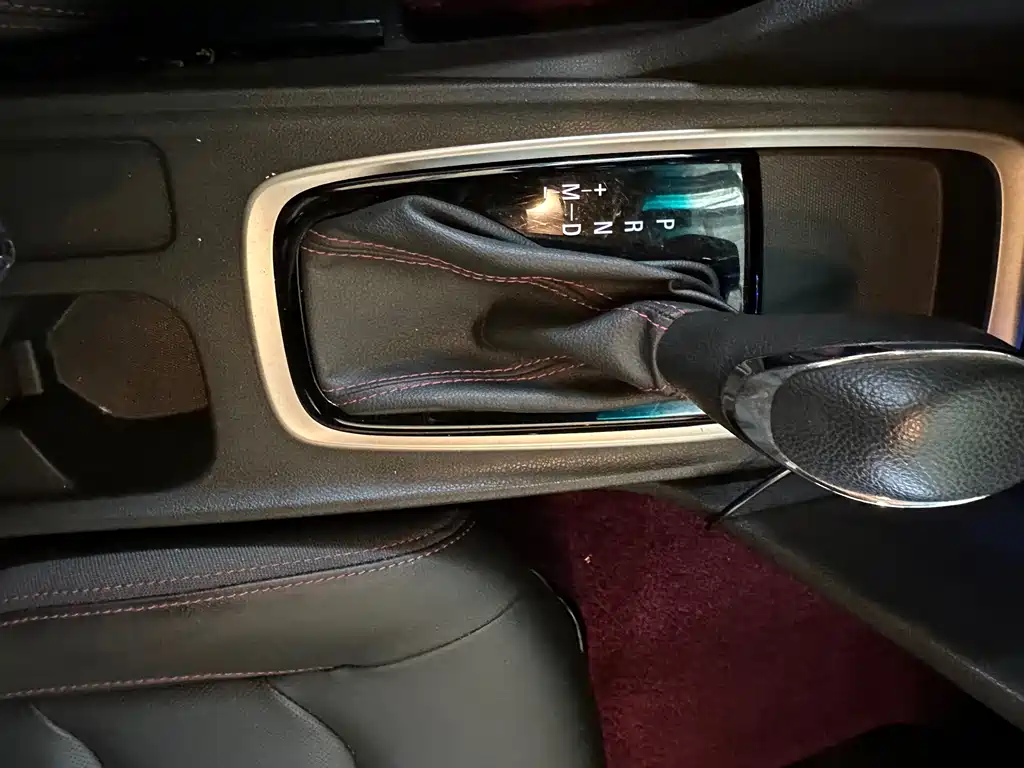 Chevrolet Monza — миниатюра 12