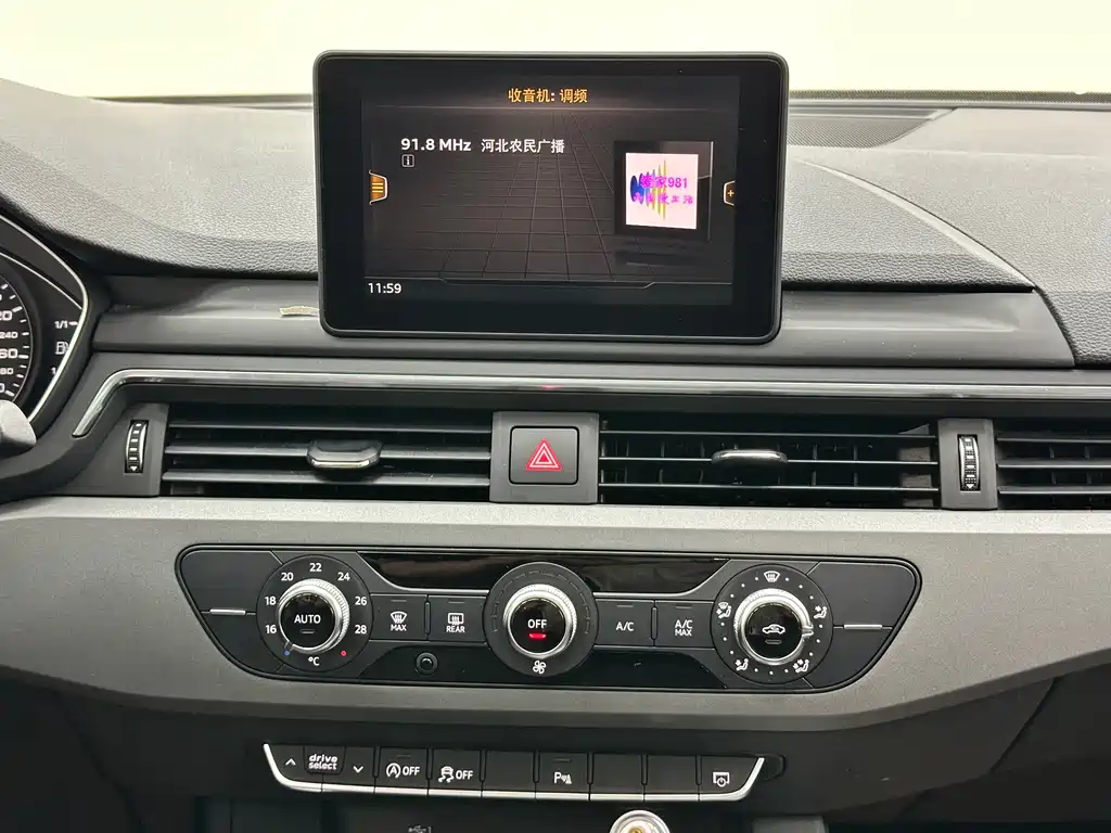 Audi A4L — миниатюра 23