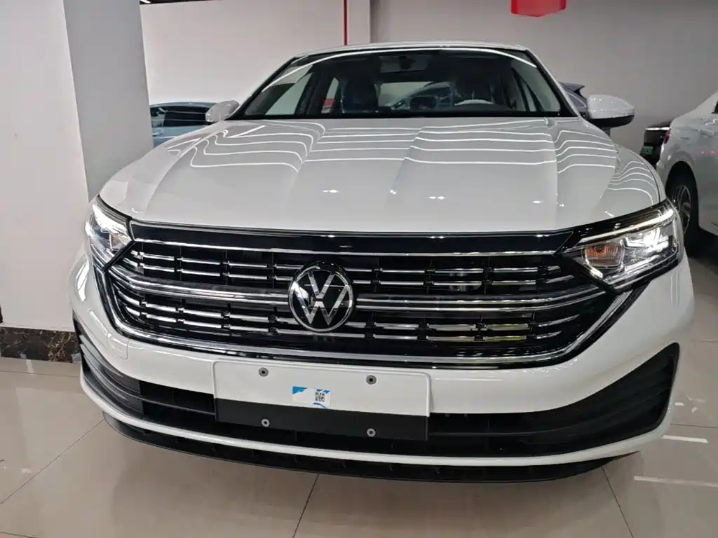 Volkswagen Sagitar 2025 200TSI DSG