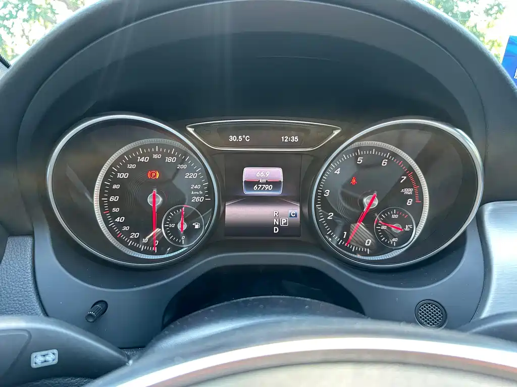 Mercedes-Benz CLA (Import) — миниатюра 9