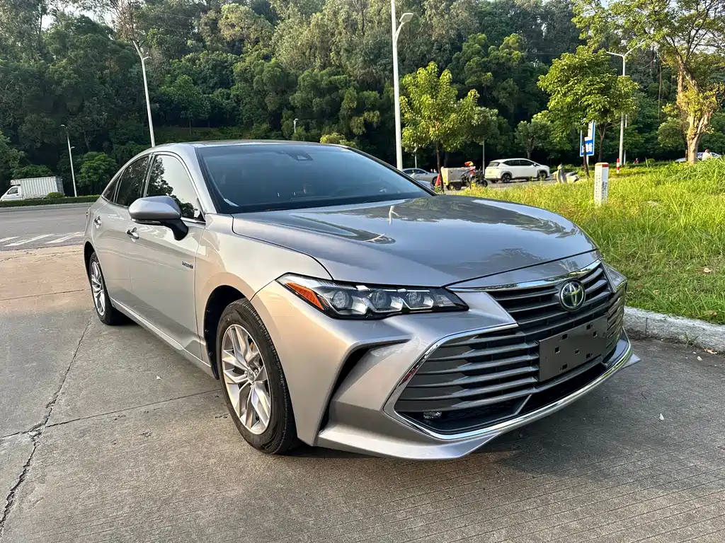 Toyota Avalon — миниатюра 2