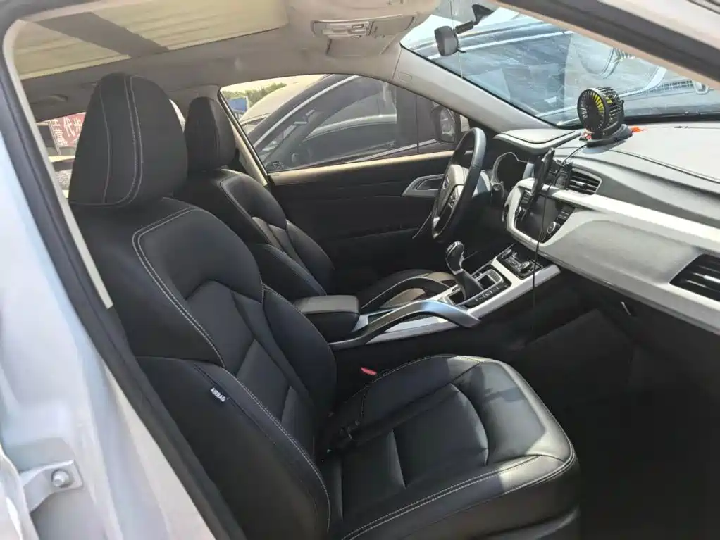 Geely Boyue — миниатюра 7