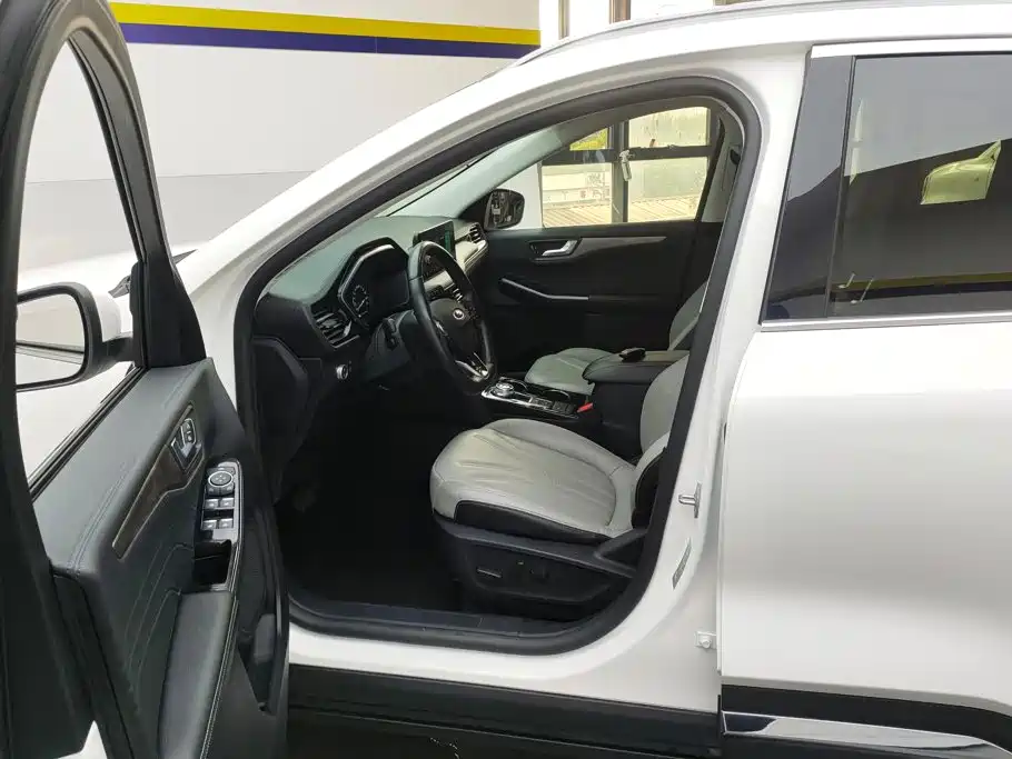Ford Escape — миниатюра 9