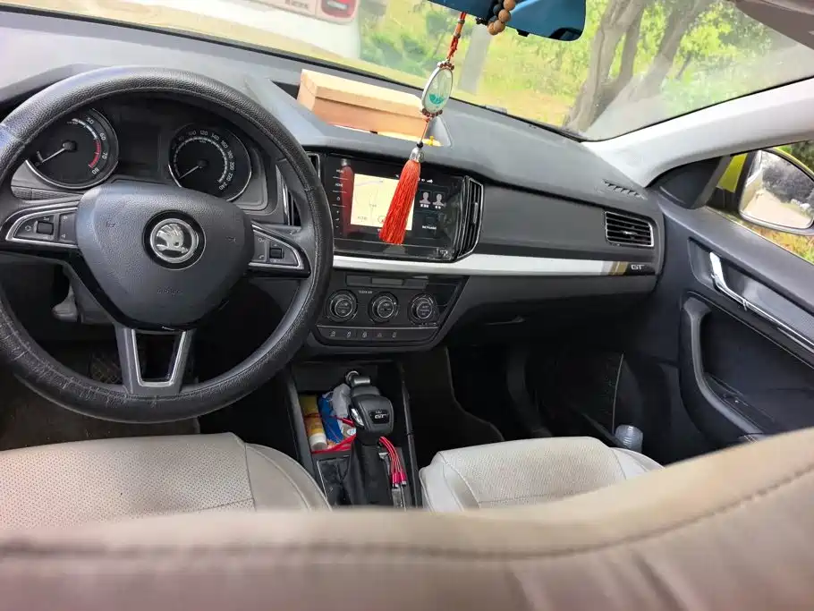 Skoda Kamiq — миниатюра 12