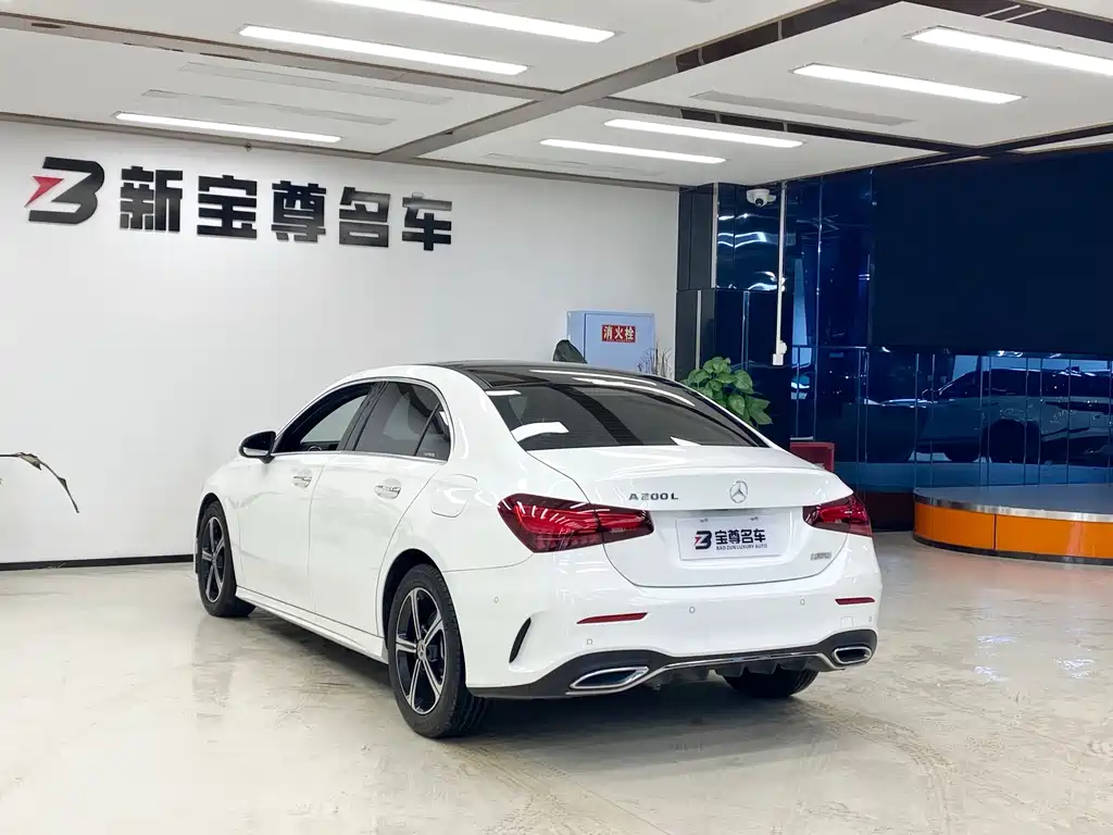 MERCEDES-BENZ A CLASS