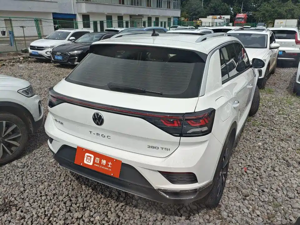 Volkswagen T-Roc — миниатюра 9