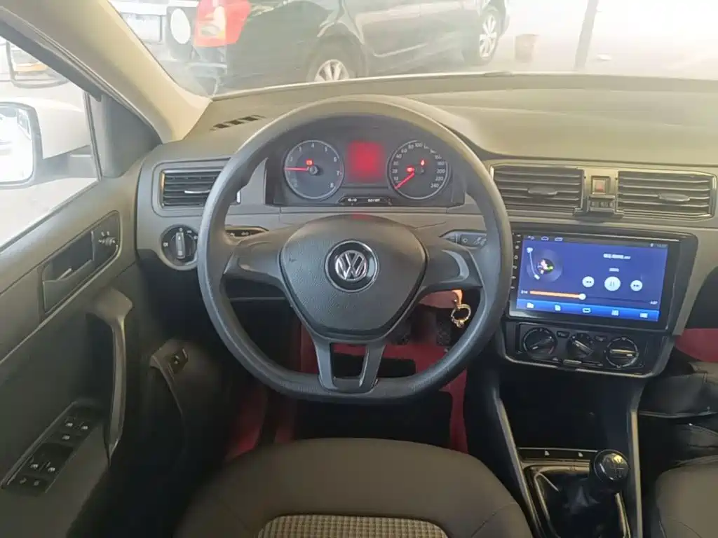 Volkswagen Santana — миниатюра 11