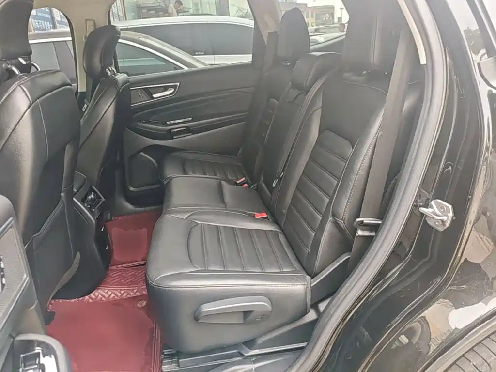 Ford Edge — миниатюра 17
