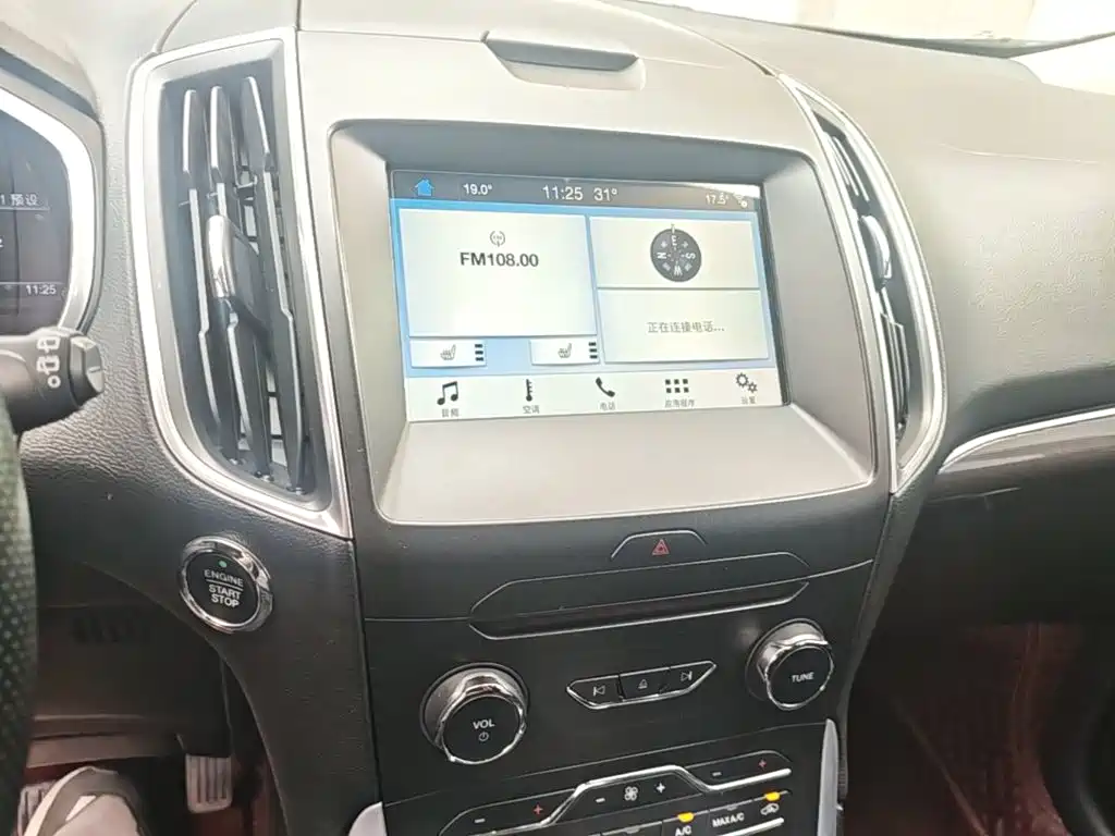 Ford Edge — миниатюра 13