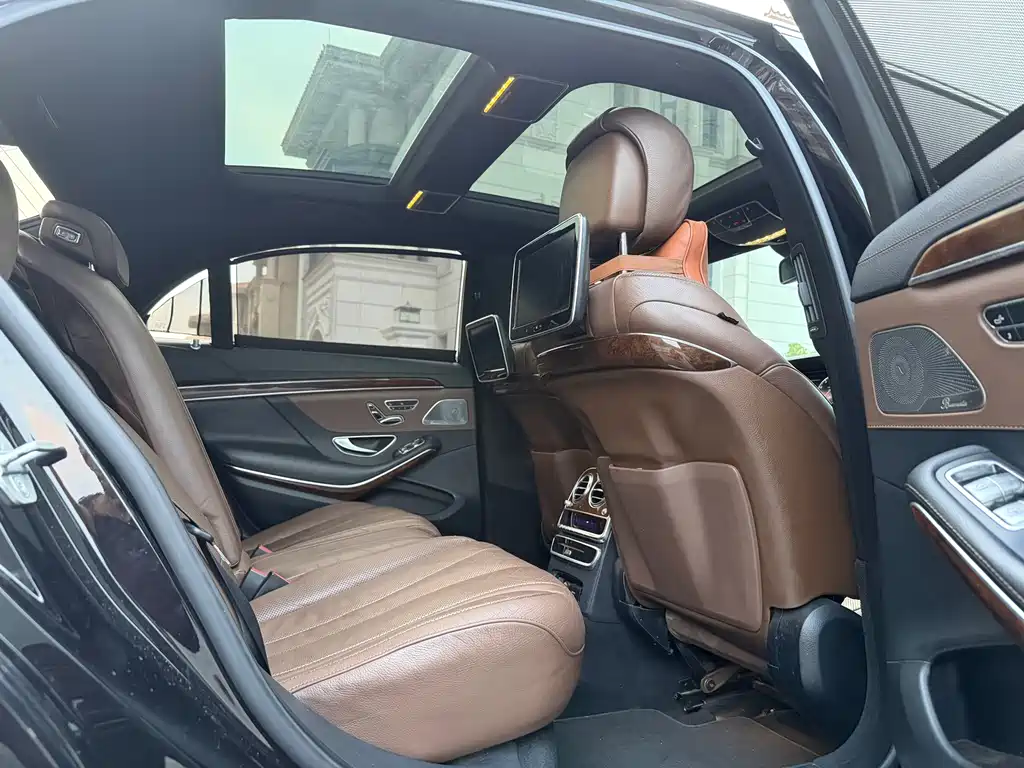 Mercedes-Benz S-Class — миниатюра 12