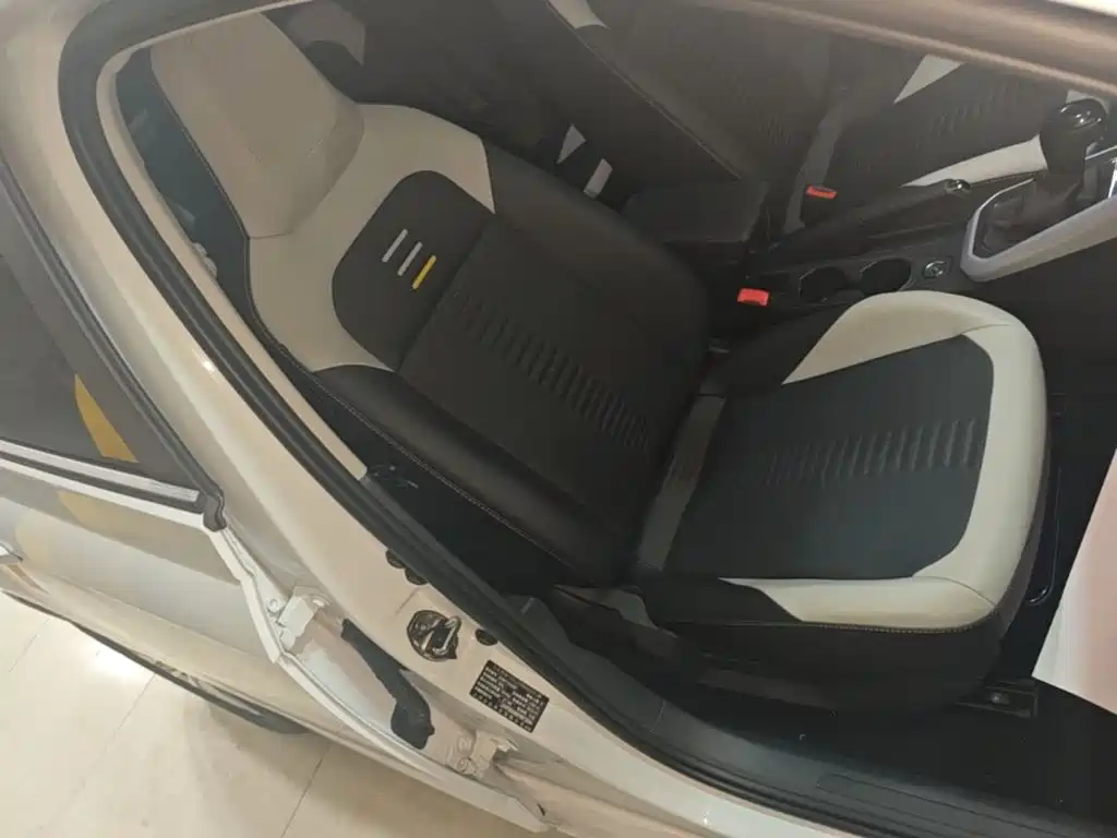 Volkswagen Polo — миниатюра 25