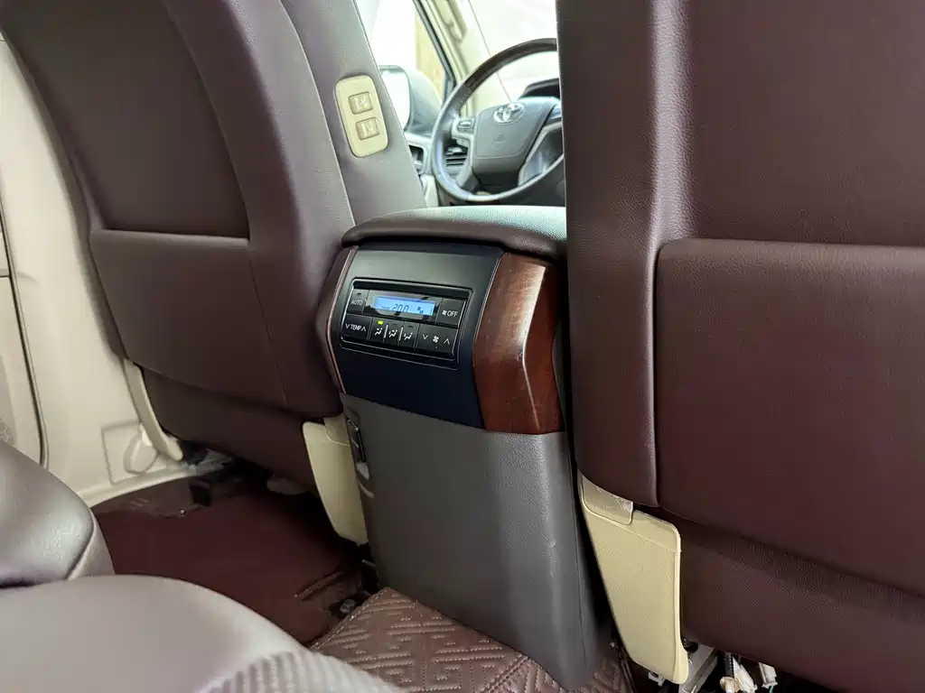Toyota Prado (Import) — миниатюра 11