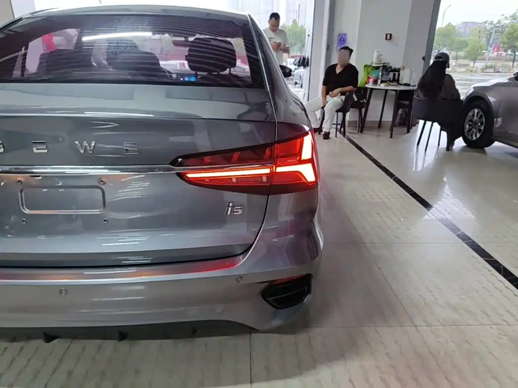 Roewe i5 — миниатюра 8